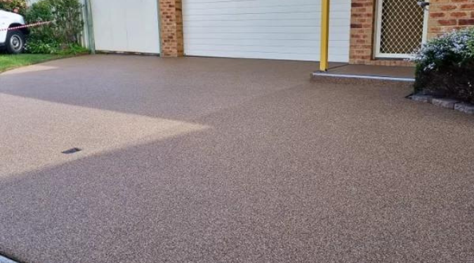 Why Do Experts Recommend Professional Driveway Resurfacing?